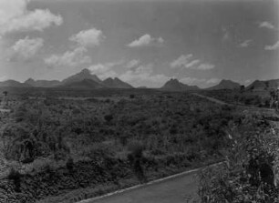 Die Berge von Adwa : Blick auf die Adwa-Berge von der Straße von Adwa nach Aksum aus