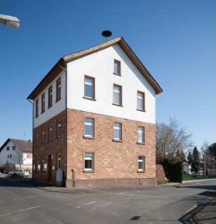 Buseck, Schulstraße 3