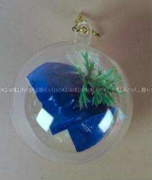 Christbaumschmuck: Kugel mit blauem Kondom