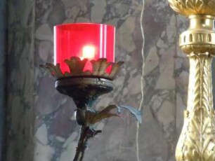 Venedig - Ewige Lampe : Aufgenommen am 24. Juni 2010 in der Dogen-Grabeskirche San Giovanni e Paolo in Venedig