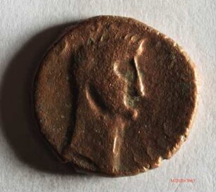 Römische Münze, Nominal As, Prägeherr Claudius I., Prägeort nicht bestimmbar, Imitation