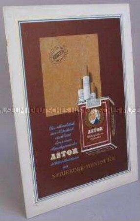 Werbeaufsteller für "Astor"-Zigaretten