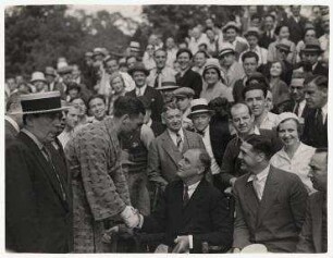 Franklin D. Roosevelt begrüßt Max Schmeling im Trainingslager in Kingston, New York. links: Max Schmeling, rechts: Franklin D. Roosevelt