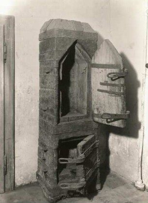 Schrank, Erlau (Kreis Rochlitz)
