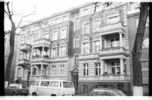 Kleinbildnegative: Mietshäuser, Sponholzstraße, 1982