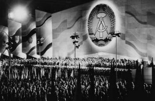Kundgebung anläßlich des 25. Jahrestages der Deutschen Demokratischen Republik