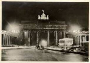 Brandenburger Tor in Berlin bei Nacht