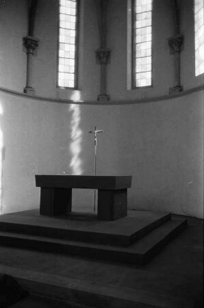 Neugestaltung des Inneren der altkatholischen Auferstehungskirche.
