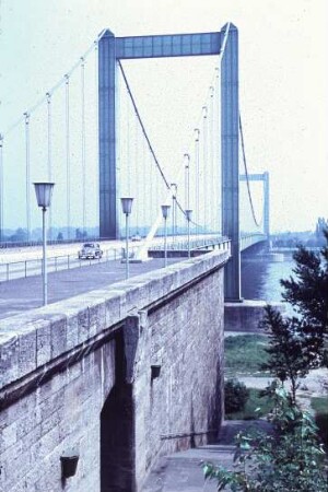 Autobahnbrücke Köln-Rodenkirchen/Rhein