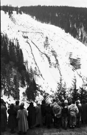 Feldberg: Internationales Feldberg-Skispringen; Sprungschanze mit Publikum