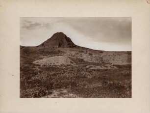 Zikkurat : Der Stufenturm (Zikkurat) der antiken Stadt Assur.