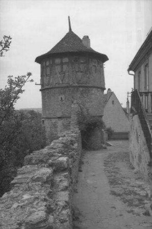 Dettelbach: Runder Turm auf der Stadtmauer