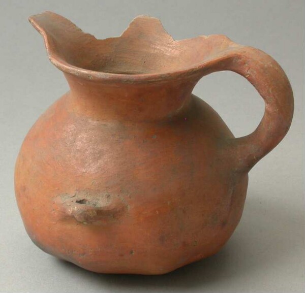 Clay vessel