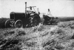 Fotografie: Getreideerntetechnik, Bindemäher