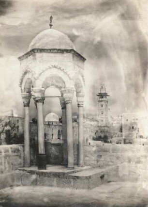 Jerusalem. Tempelberg. Sanct Georgs-Dom (Qubbat el-Khadr) und das Minarett El Ghawanima im Hintergrund