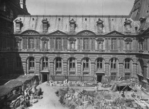 Palais du Louvre / Musée National du Louvre — Nouveau Louvre — Aile Denon — Aile Denon Cour du Sphinx