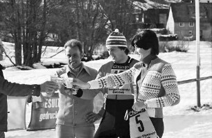 Hinterzarten: Michaela Endler, Urban Hettich mit Walter Demel (Langlaufmeister)