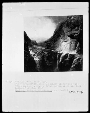 Die Teufelsbrücke am St. Gotthard in der Schweiz
