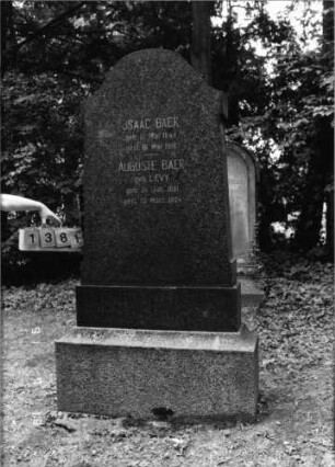 Grabstein 1381 [Hahn S. 37 Grab-Nr. 1934/35]