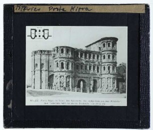 Trier, Porta Nigra : Ansicht der Feldseite