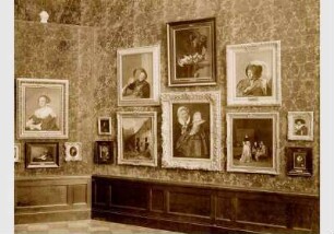 Aufstellung der Gemäldegalerie und der Skulpturensammlung im Kaiser-Friedrich-Museum, Raum 59
