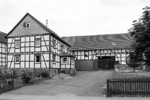 Hofanlage (Hakenhof, Fachwerk); Frankenau, Hauptstraße 13