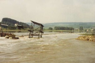 Wehr Wilhelmshausen/Fulda bei Hochwasser