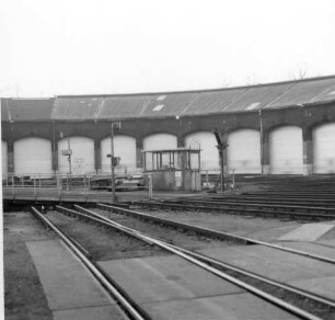 Riesa. Bahnhof. Drehscheibe vor dem Ringlokschuppen