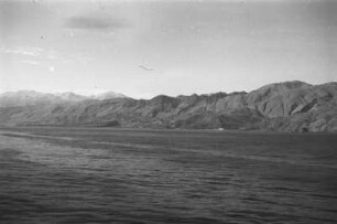 Südküste zwischen Kap Lithinos und A. Krio : Blick vom Schiff auf die Südküste von Kreta bei Kap Lithinos