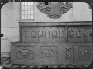 Reichenbach/O.L. Johanneskirche (Wiederaufbau 1674). Ratsherrengestühl