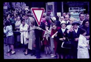 Jubelnde Berliner 27.5.65.