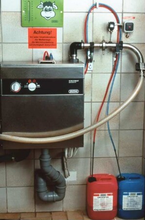 Fotografie: Melktechnik, Melkmaschine, Reinigungstechnik