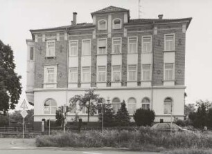 Radebeul, Pestalozzistraße 16. Wohnhaus (1899-1900, A. Adam)