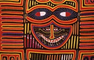 Mola der Kuna Indianer : Mola-Textilkunstwerk der Kuna Indianer, aufgenommen 1989 in Panam