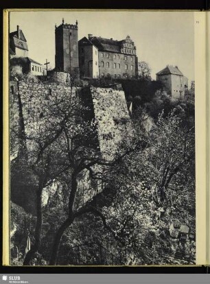 25 Die Ortenburg mit dem Matthiasturm