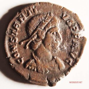 Römische Münze, Nominal Follis, Prägeherr Constantius II., Prägeort Trier, Original