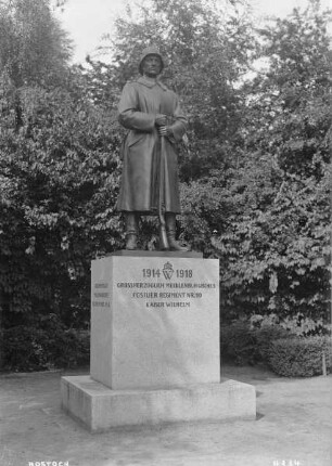 Denkmal des Grossherzoglich Mecklenburgischen Füsilier Regiments Nummer 90