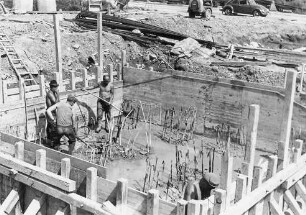 Taubertalbrücke in km 472,227 Schalung Pfahlbankett Pfeiler K