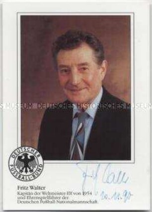 Handsignierte Autogrammkarte des Kapitäns der Fußball-Weltmeister-Mannschaft von 1954 Fritz Walter