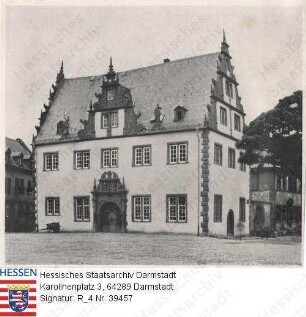 Groß-Umstadt, Rathaus (erbaut 1745) / Vorderansicht