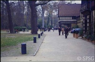 Potsdam, Neuer Garten, Schloss Cecilienhof, Vorfahrt.