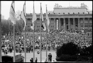 Gewerkschaftsdemonstration gegen den Umtauschkurs 2:1 bei der Währungsreform