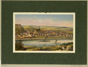 Stadtansicht von Pirna mit der Marienkirche, dem Sonnenstein, Blick über die Elbe aus nordöstlicher Richtung, mit Eisenbahn