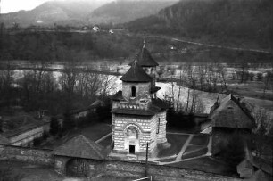 Cornet: Blick auf das Kloster
