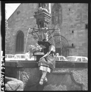 Kind in Elsässer Tracht in Riquewihr