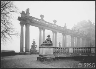 Potsdam, Stadtschloss, Kolonnade an der Langen Brücke.