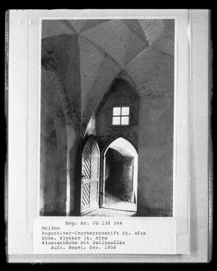 Klosterküche mit Zellengewölbe