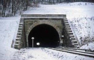 Mittelrot Käppelesbergtunnel Ostportal