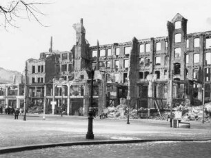Zerstörtes Hotel "Sachsenhof" am Johannisplatz