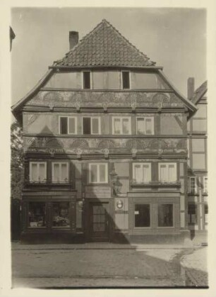 Paderborn. Ansicht des "Adam-und-Eva-Hauses" errichtet um 1560 in der Huthamarstraße 7, einem der ältesten und am reichhaltigsten verziehrten Fachwerkhäusern der Sradt